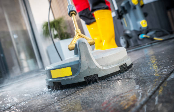 Best Deck Pressure Washing  in Winter Haven, FL